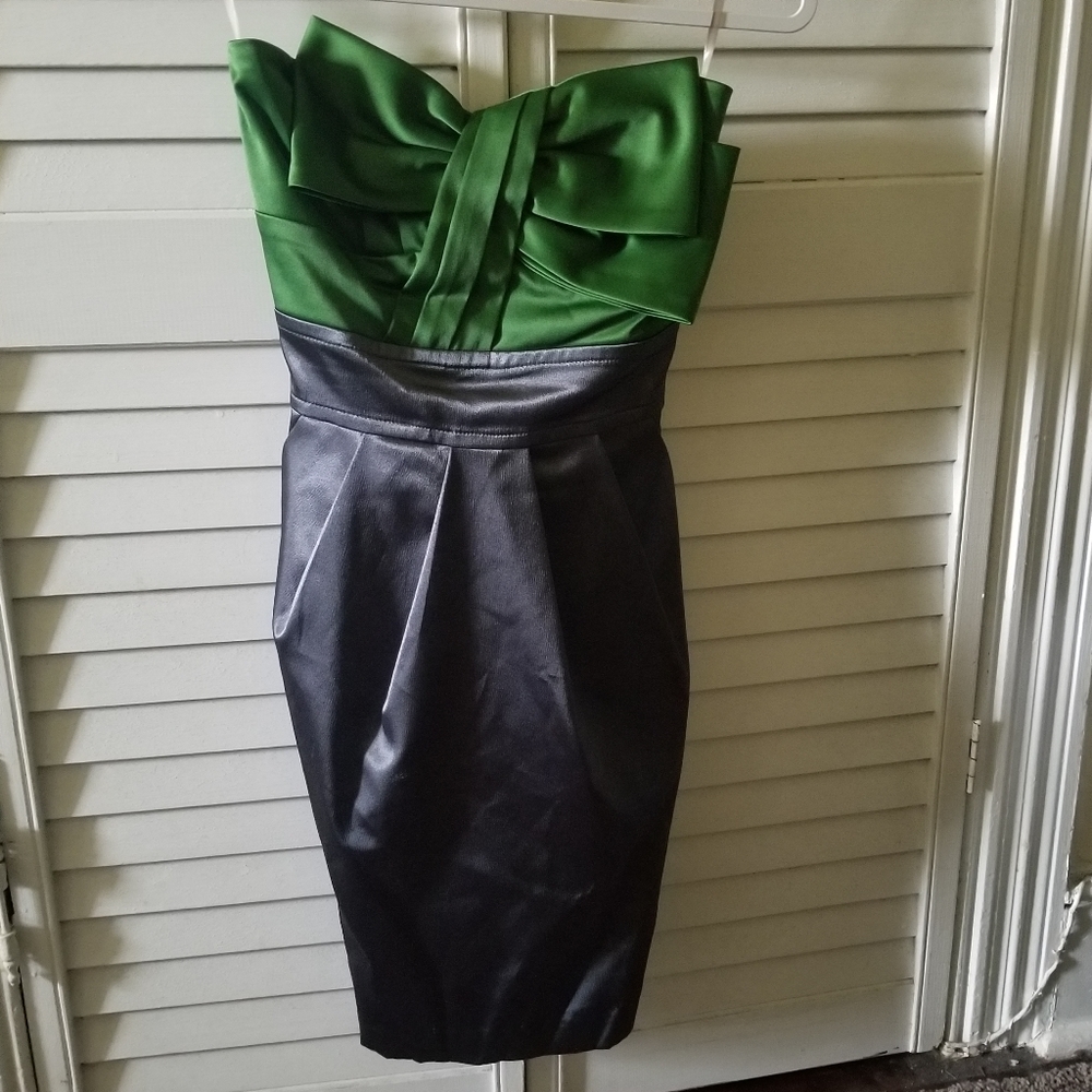 Like New Strapless Green/Metallic Gray Event Dress
